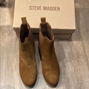 Women's Tan Ankle Boots